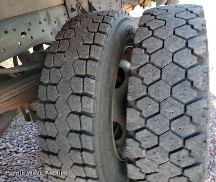 image for item OH9390 2006 Ford F450 Super Duty XL dump truck