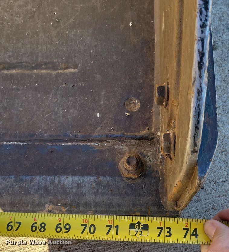 image for item OH9392 2013 Bobcat S130 skid steer loader