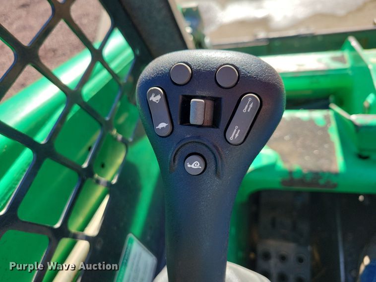 image for item OH9392 2013 Bobcat S130 skid steer loader