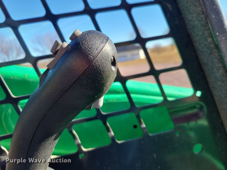 image for item OH9392 2013 Bobcat S130 skid steer loader