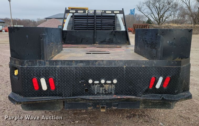 image for item OH9410 2015 Ford F550 Super Duty XL Crew Cab flatbed truck