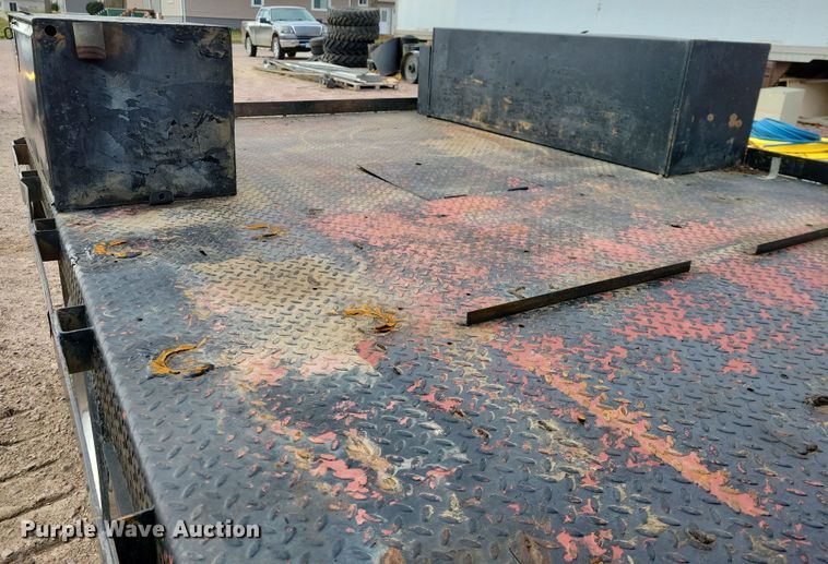 image for item OH9410 2015 Ford F550 Super Duty XL Crew Cab flatbed truck