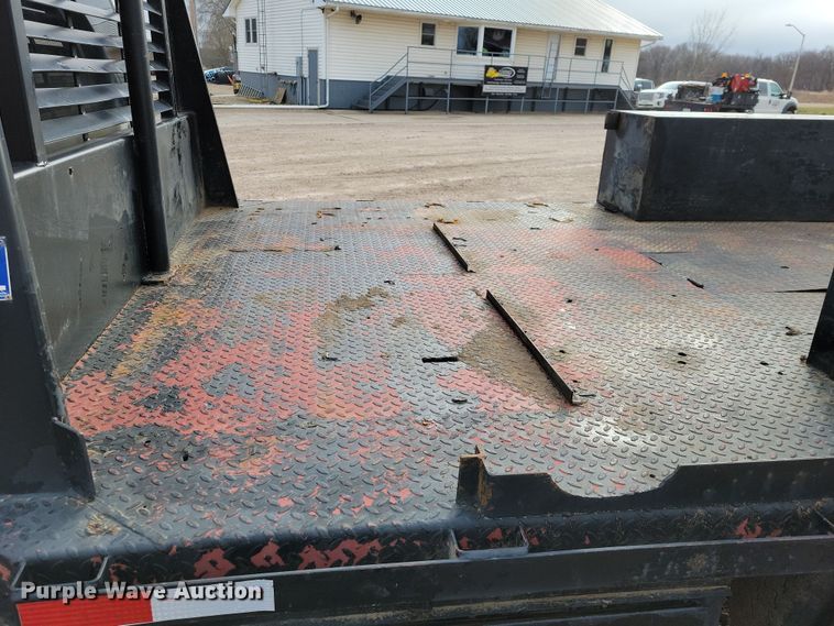 image for item OH9410 2015 Ford F550 Super Duty XL Crew Cab flatbed truck