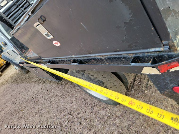 image for item OH9410 2015 Ford F550 Super Duty XL Crew Cab flatbed truck