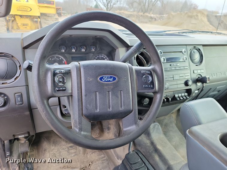 image for item OH9410 2015 Ford F550 Super Duty XL Crew Cab flatbed truck