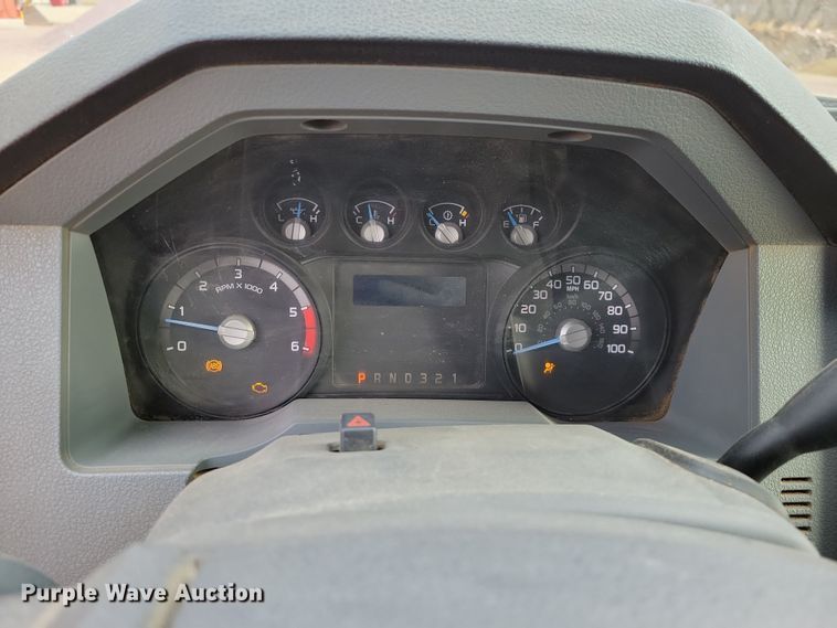 image for item OH9410 2015 Ford F550 Super Duty XL Crew Cab flatbed truck