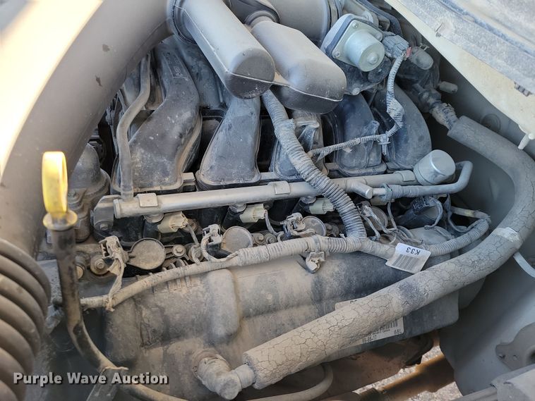 image for item OH9410 2015 Ford F550 Super Duty XL Crew Cab flatbed truck