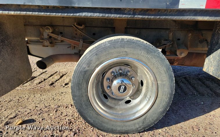 image for item OH9410 2015 Ford F550 Super Duty XL Crew Cab flatbed truck