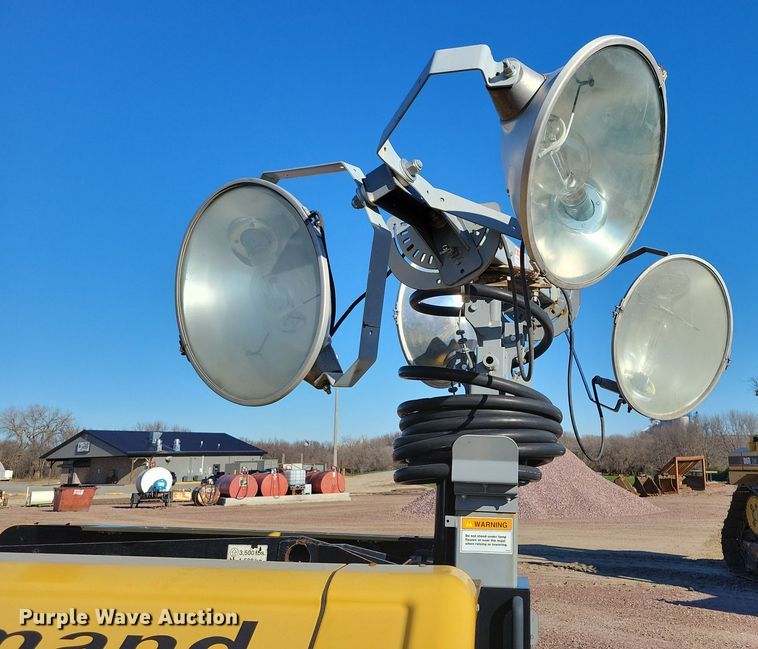 image for item OH9411 Allmand Max-Lite II V series light plant