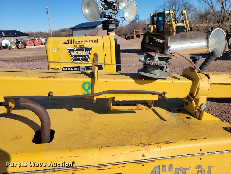 image for item OH9413 Allmand High Lite Pro light plant