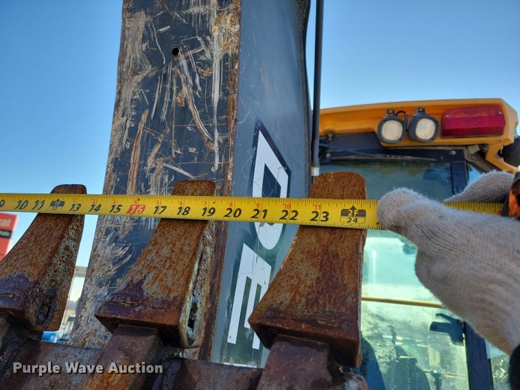 image for item OH9436 2008 John Deere 310J backhoe