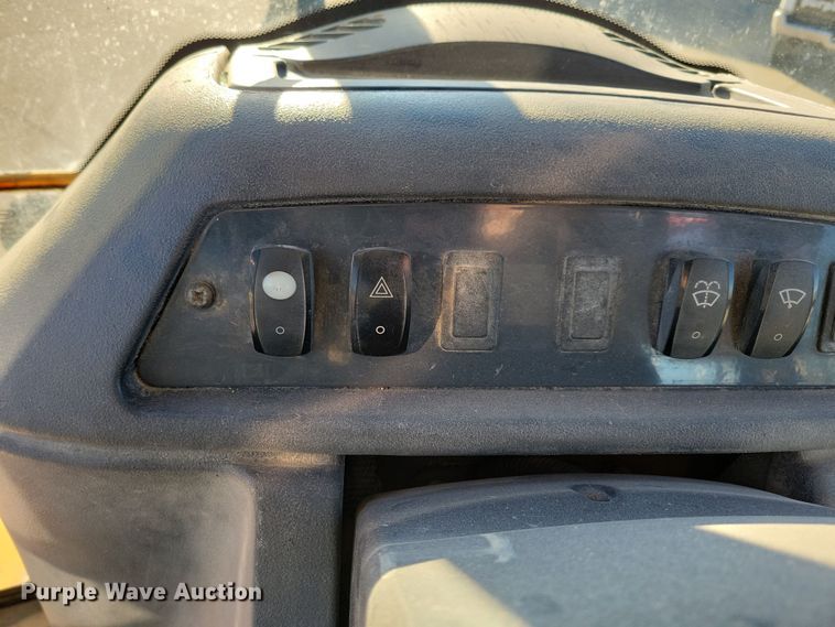 image for item OH9436 2008 John Deere 310J backhoe