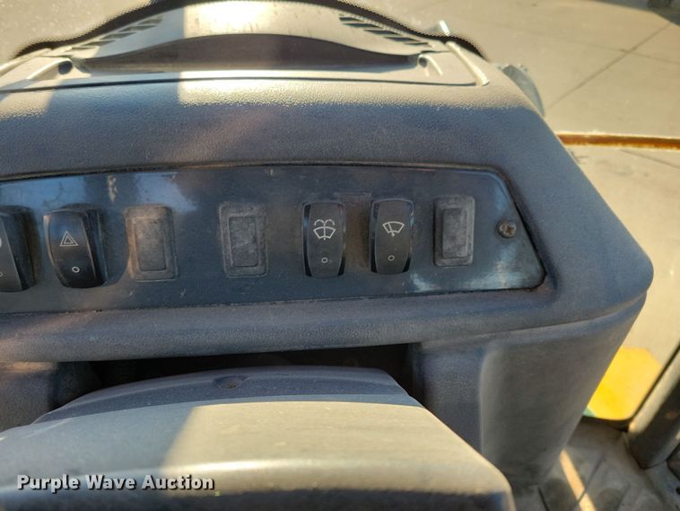 image for item OH9436 2008 John Deere 310J backhoe