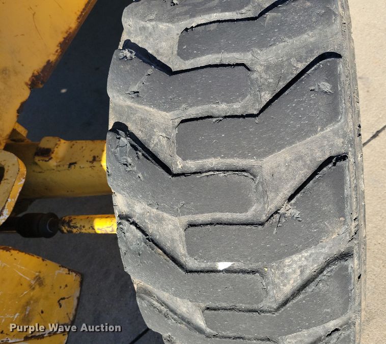 image for item OH9436 2008 John Deere 310J backhoe