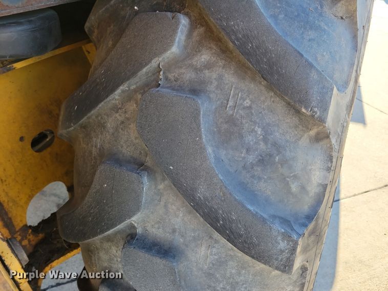 image for item OH9436 2008 John Deere 310J backhoe