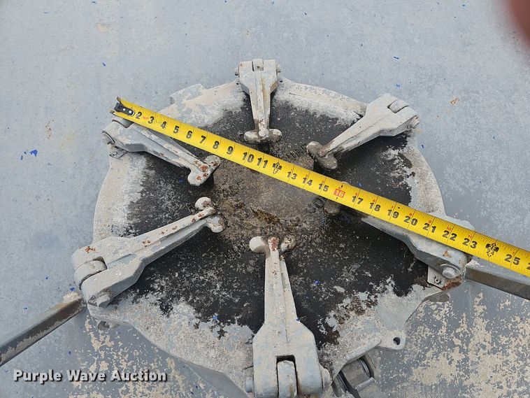 image for item OJ9075 Pneumatic dry bulk trailer