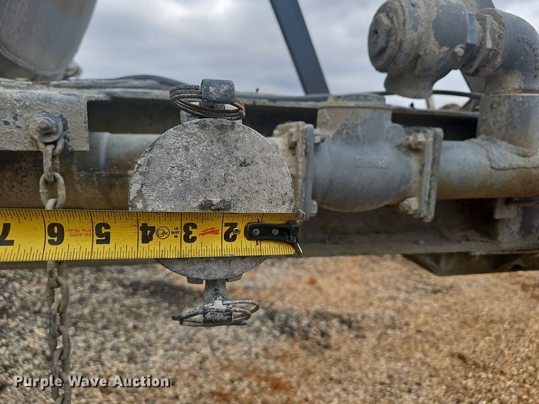 image for item OJ9075 Pneumatic dry bulk trailer