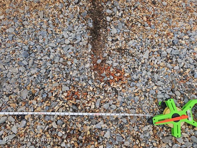 image for item OJ9075 Pneumatic dry bulk trailer