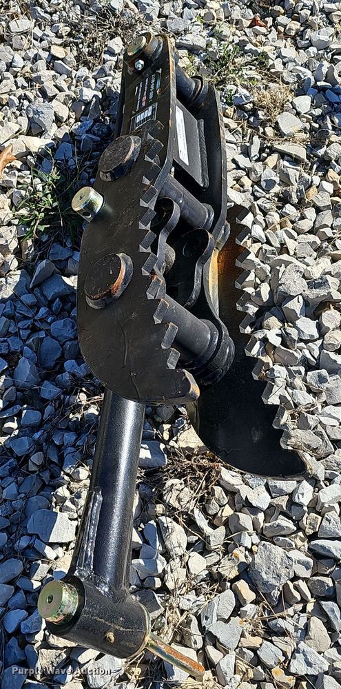 image for item OJ9099 2023 LandHero THUMB5-6T backhoe thumb