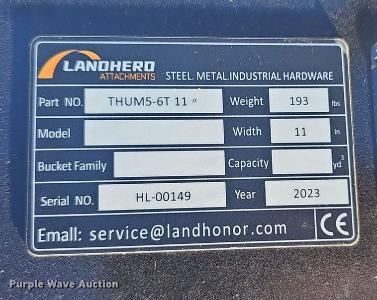 image for item OJ9099 2023 LandHero THUMB5-6T backhoe thumb