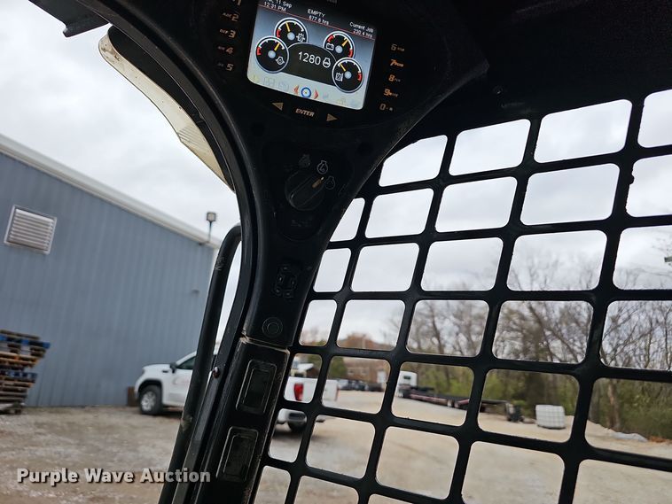 image for item OJ9111 2014 Bobcat T650 tracked skid steer loader