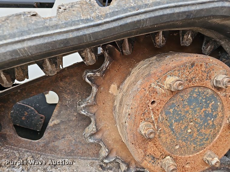 image for item OJ9111 2014 Bobcat T650 tracked skid steer loader