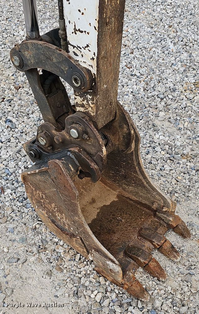 image for item OJ9112 2012 Bobcat E32 mini excavator