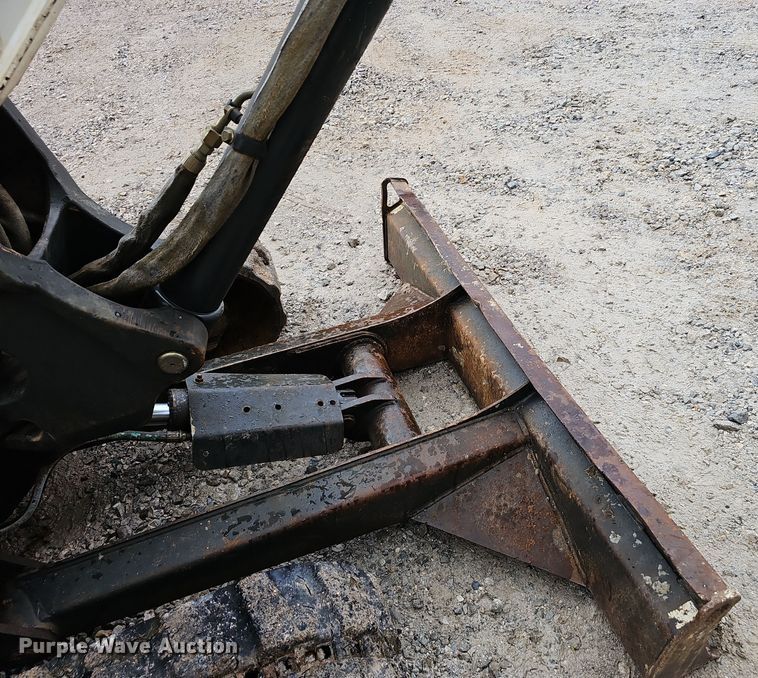 image for item OJ9112 2012 Bobcat E32 mini excavator