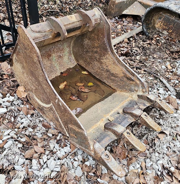 image for item OJ9112 2012 Bobcat E32 mini excavator