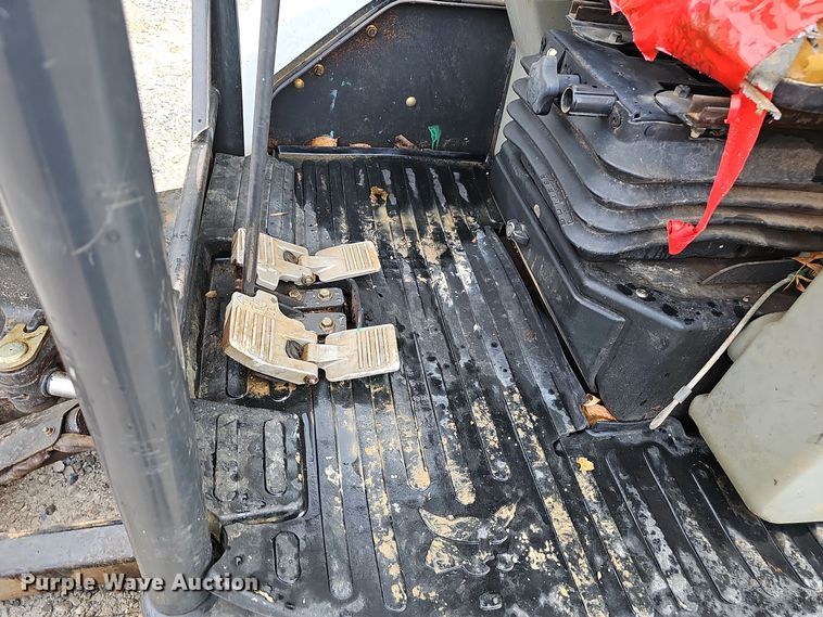 image for item OJ9112 2012 Bobcat E32 mini excavator