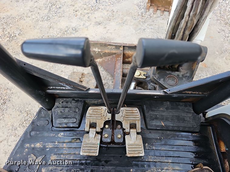 image for item OJ9112 2012 Bobcat E32 mini excavator