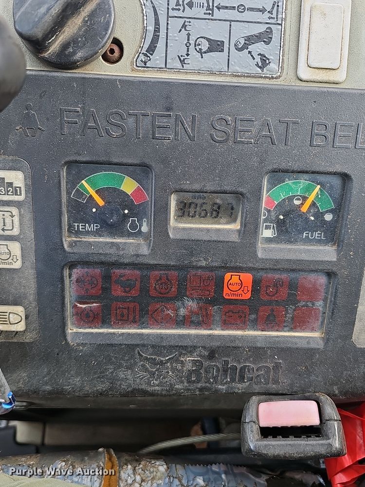 image for item OJ9112 2012 Bobcat E32 mini excavator