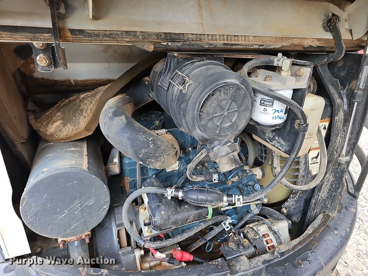 image for item OJ9112 2012 Bobcat E32 mini excavator