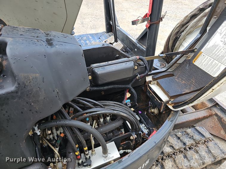 image for item OJ9112 2012 Bobcat E32 mini excavator