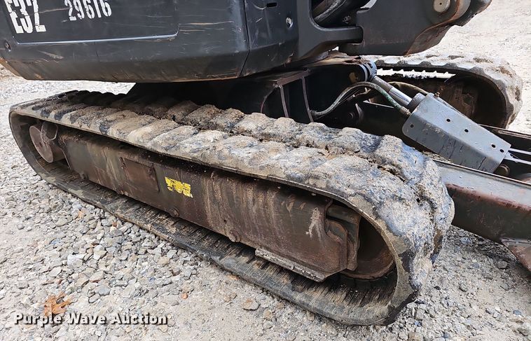 image for item OJ9112 2012 Bobcat E32 mini excavator