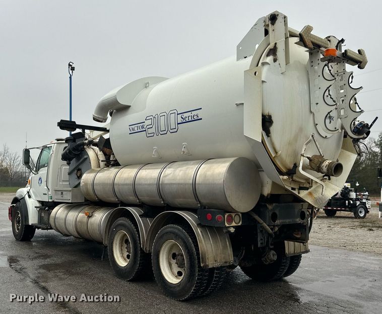 image for item OJ9878 2001 Sterling  L7500 sewer rodder truck