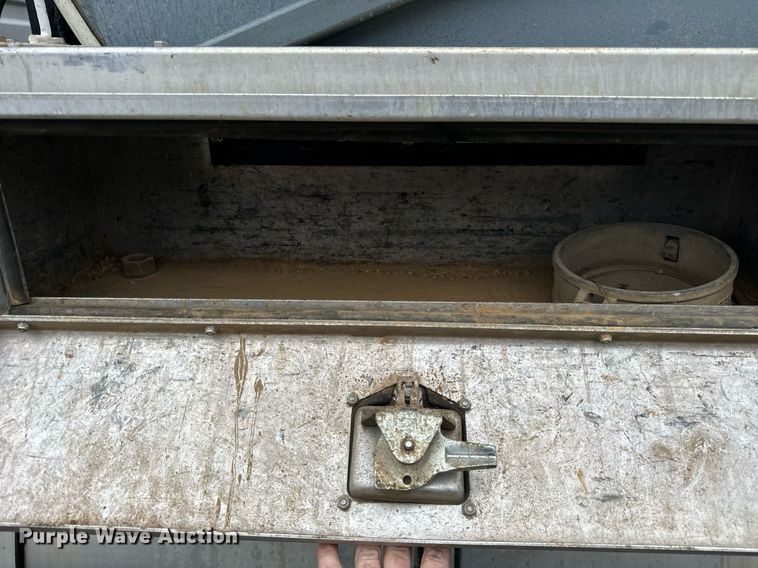 image for item OJ9878 2001 Sterling  L7500 sewer rodder truck