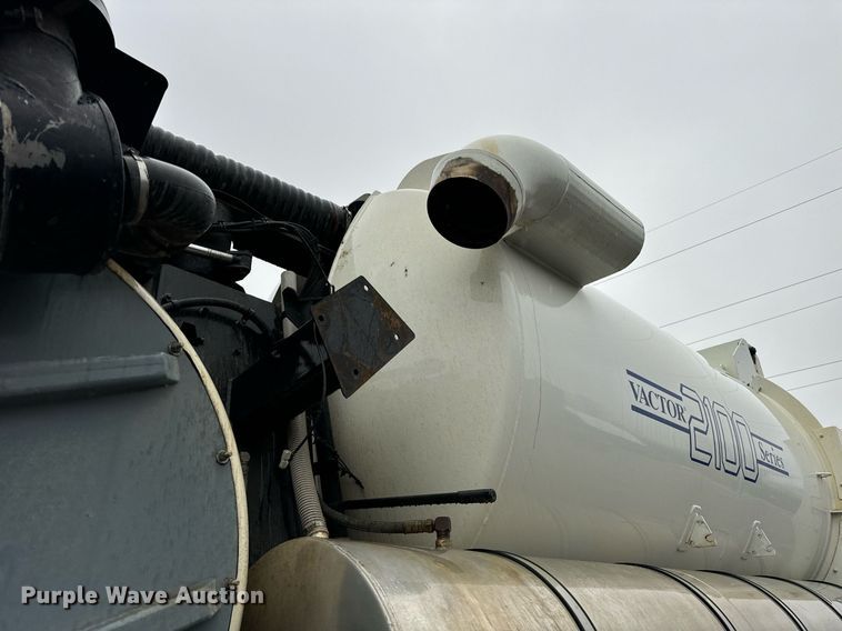 image for item OJ9878 2001 Sterling  L7500 sewer rodder truck