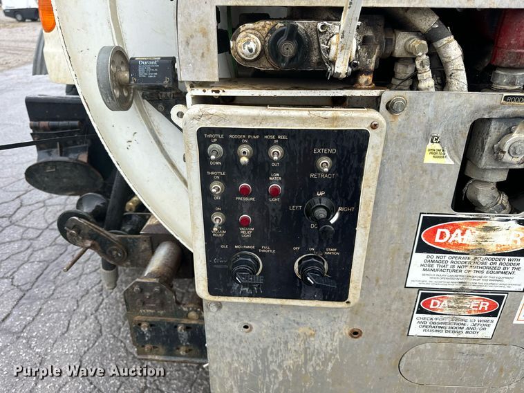 image for item OJ9878 2001 Sterling  L7500 sewer rodder truck