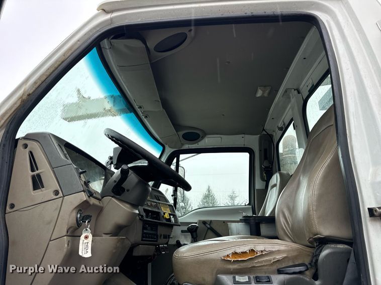 image for item OJ9878 2001 Sterling  L7500 sewer rodder truck