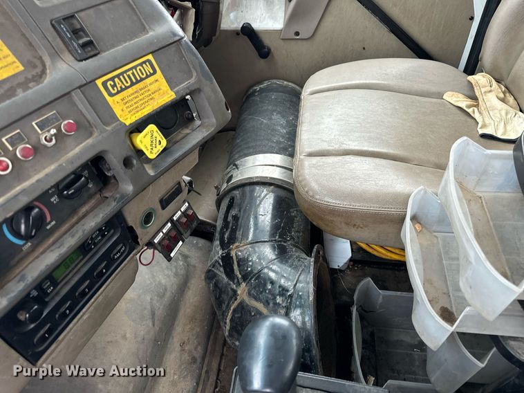 image for item OJ9878 2001 Sterling  L7500 sewer rodder truck