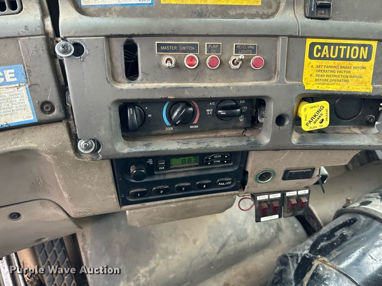 image for item OJ9878 2001 Sterling  L7500 sewer rodder truck