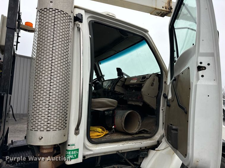 image for item OJ9878 2001 Sterling  L7500 sewer rodder truck