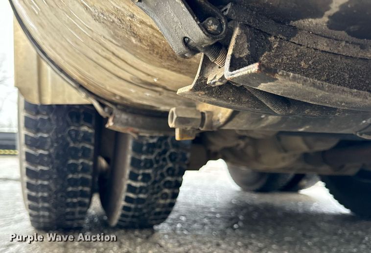 image for item OJ9878 2001 Sterling  L7500 sewer rodder truck