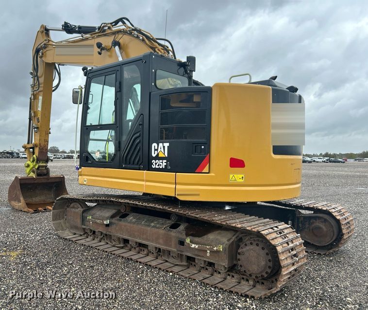 image for item YA0039 2019 Caterpillar 325F L excavator