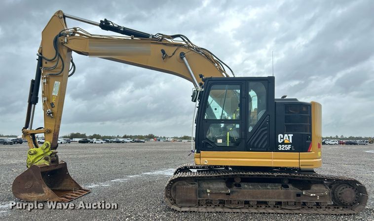 image for item YA0039 2019 Caterpillar 325F L excavator