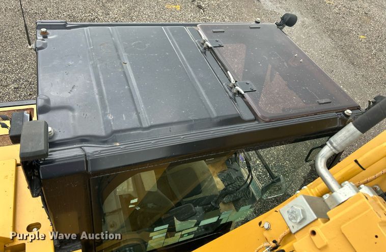 image for item YA0039 2019 Caterpillar 325F L excavator