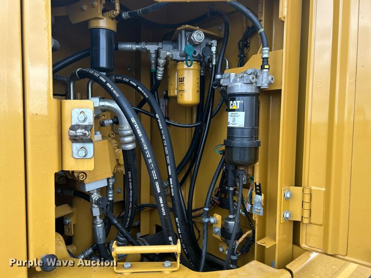 image for item YA0039 2019 Caterpillar 325F L excavator