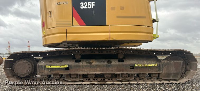 image for item YA0039 2019 Caterpillar 325F L excavator