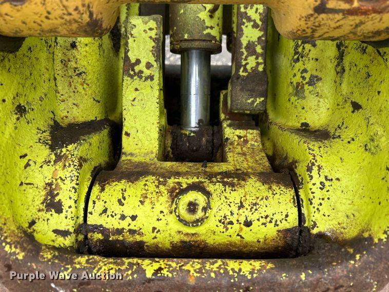 image for item YA0040 2019 Caterpillar 325F L excavator